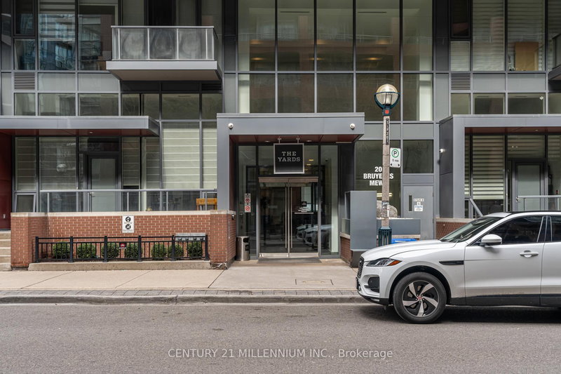 802 - 20 Bruyeres Mews, Toronto, M5V 0G8 | Image 2