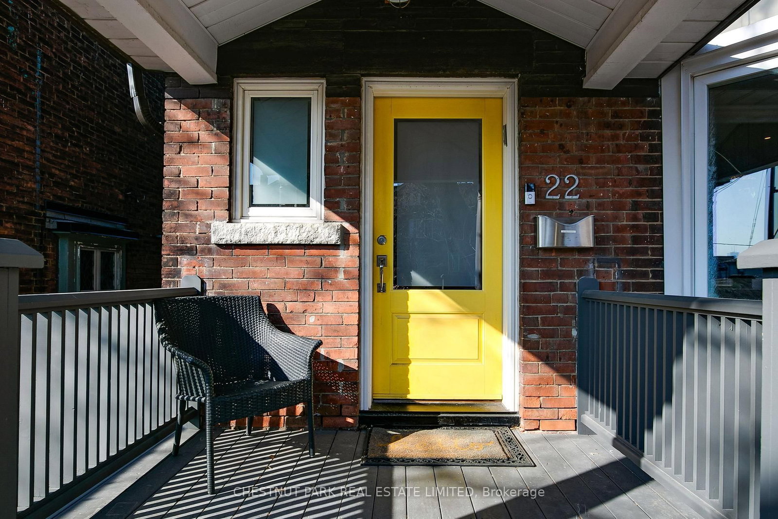 Listing photo 2