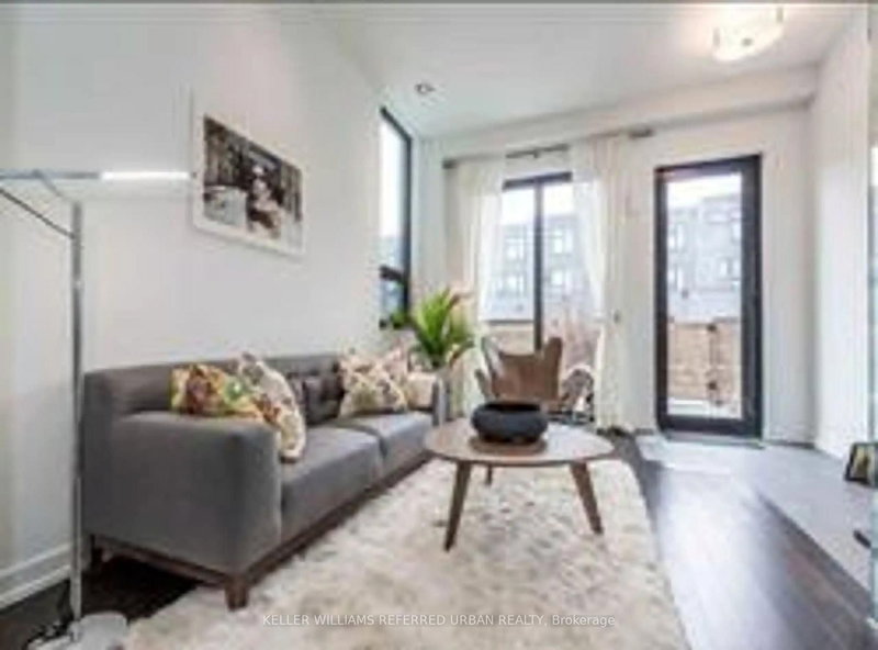 33 Achtman Lane, Toronto, M6G 4C5 | Image 3