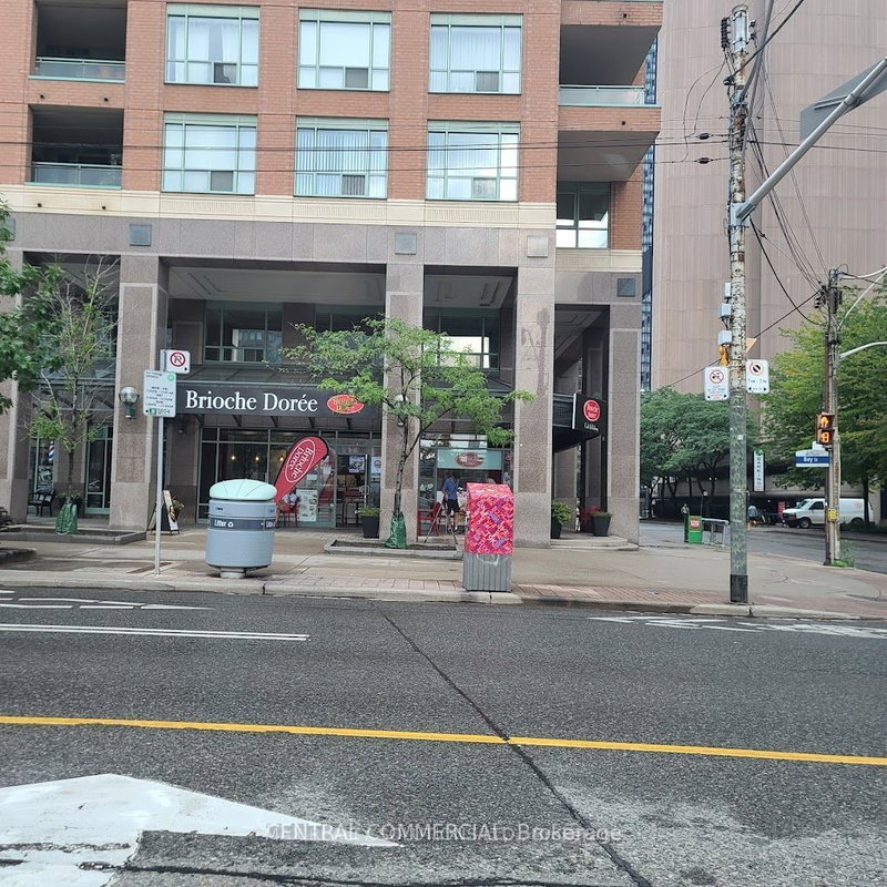 9 - 879 Bay St, Toronto, M5S 3K6 | Image 2