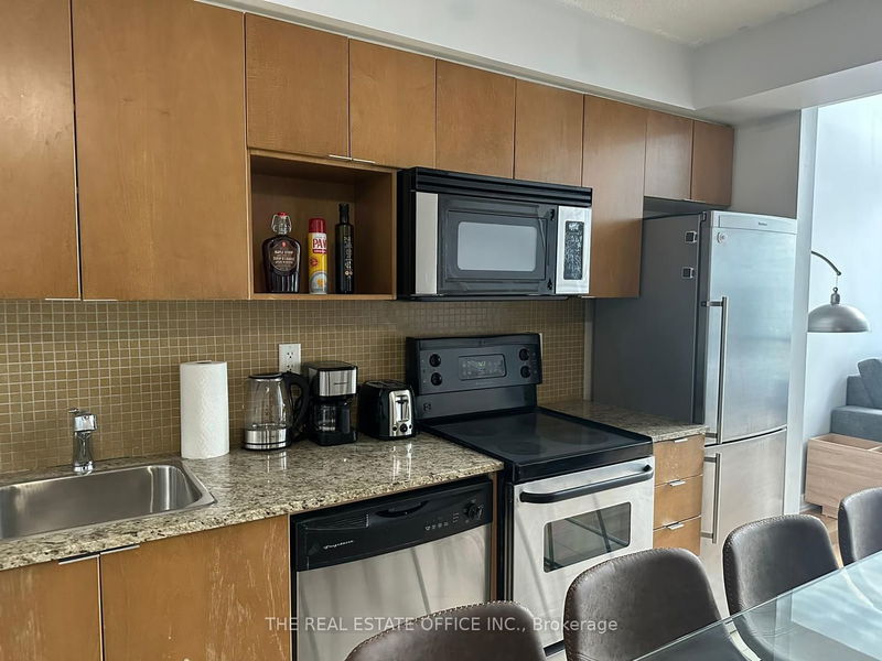  2808 - 15 Fort York Blvd  Toronto, M5V 3Y4 | Image 4