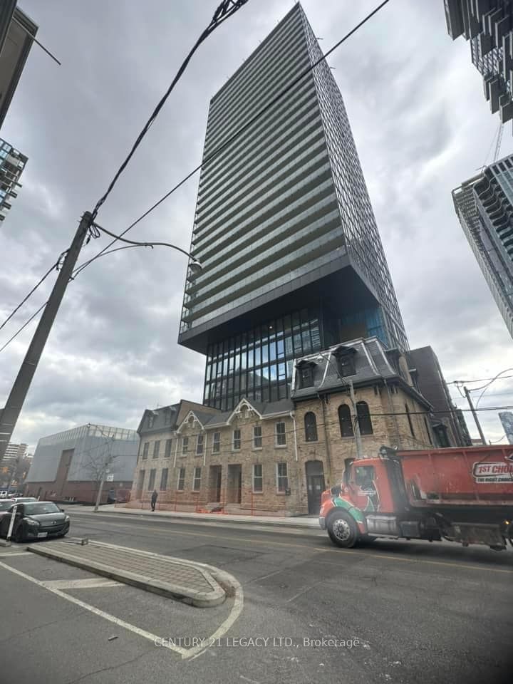 home for lease on 1406-47 Mutual Street