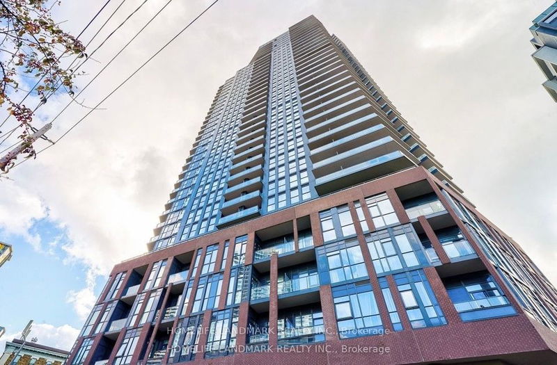 home for lease on 1207-159 Wellesley Street E