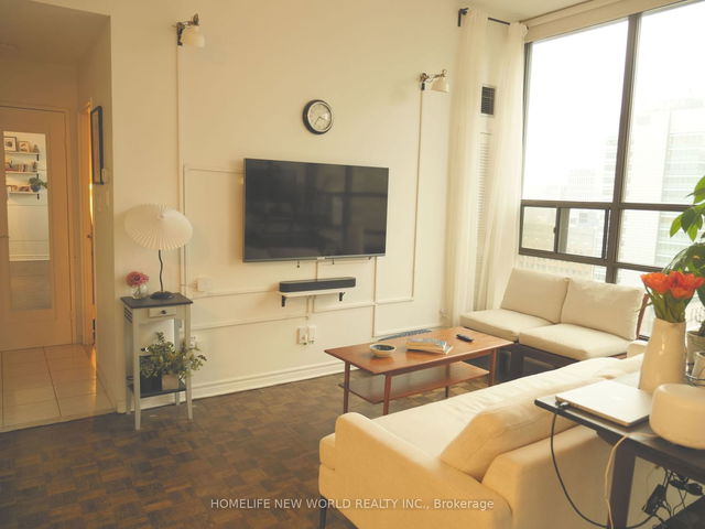 1508 - 77 Gerrard Street W