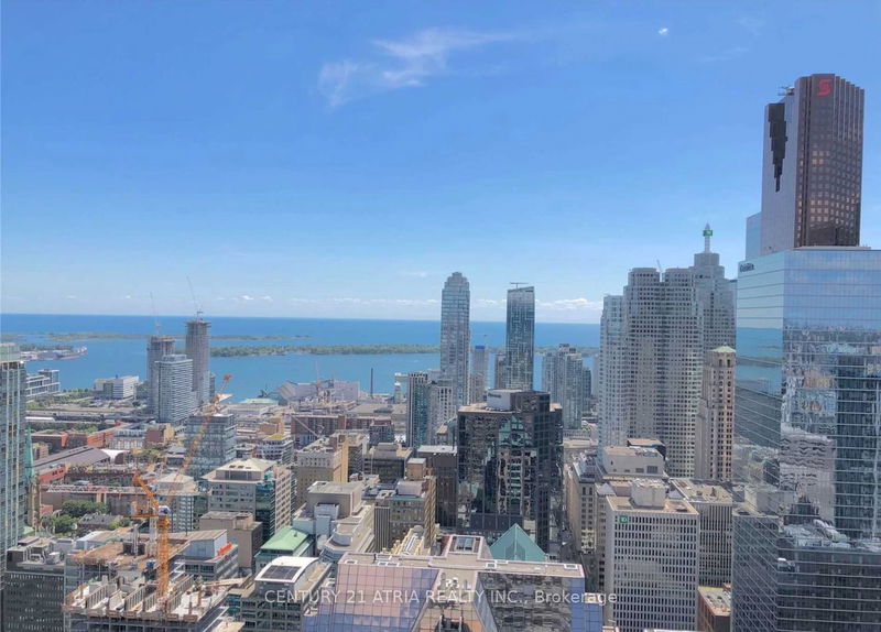home for lease on 4708-197 Yonge Street