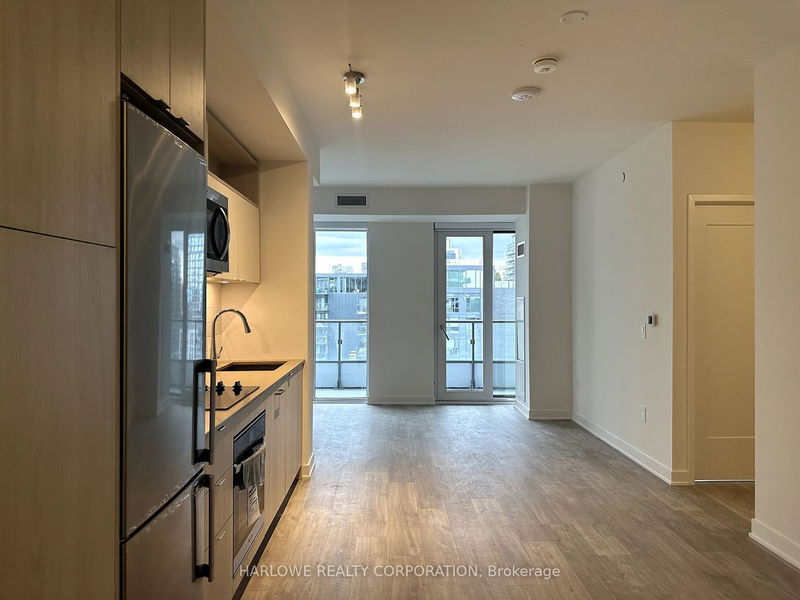 home for lease on 1201 E-70 Princess Street