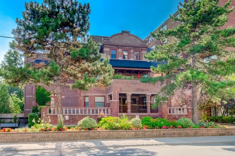 home for sale on 402-212 St George Street