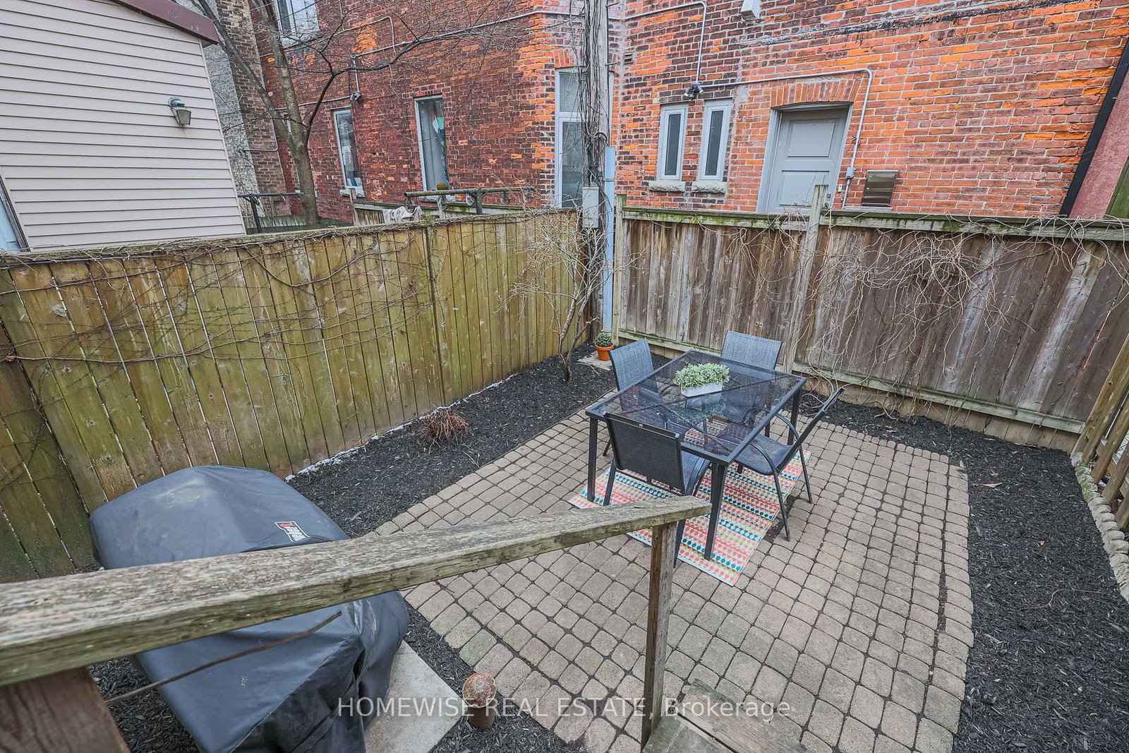 Listing Image 28
