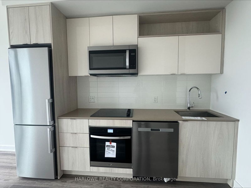 home for lease on 1708 E-70 Princess Street