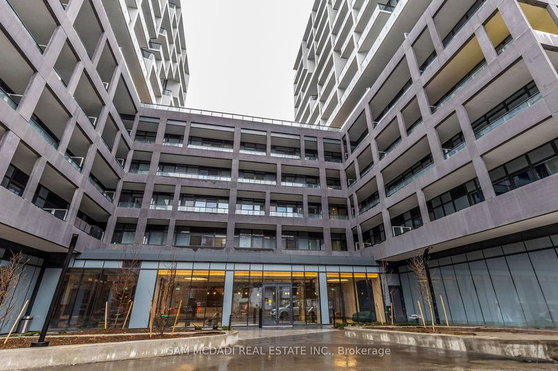 home for lease on 302-9 Tecumseth Street