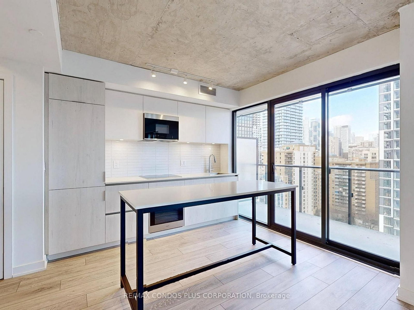 47 Mutual Street, Unit 1505 - Photo 13