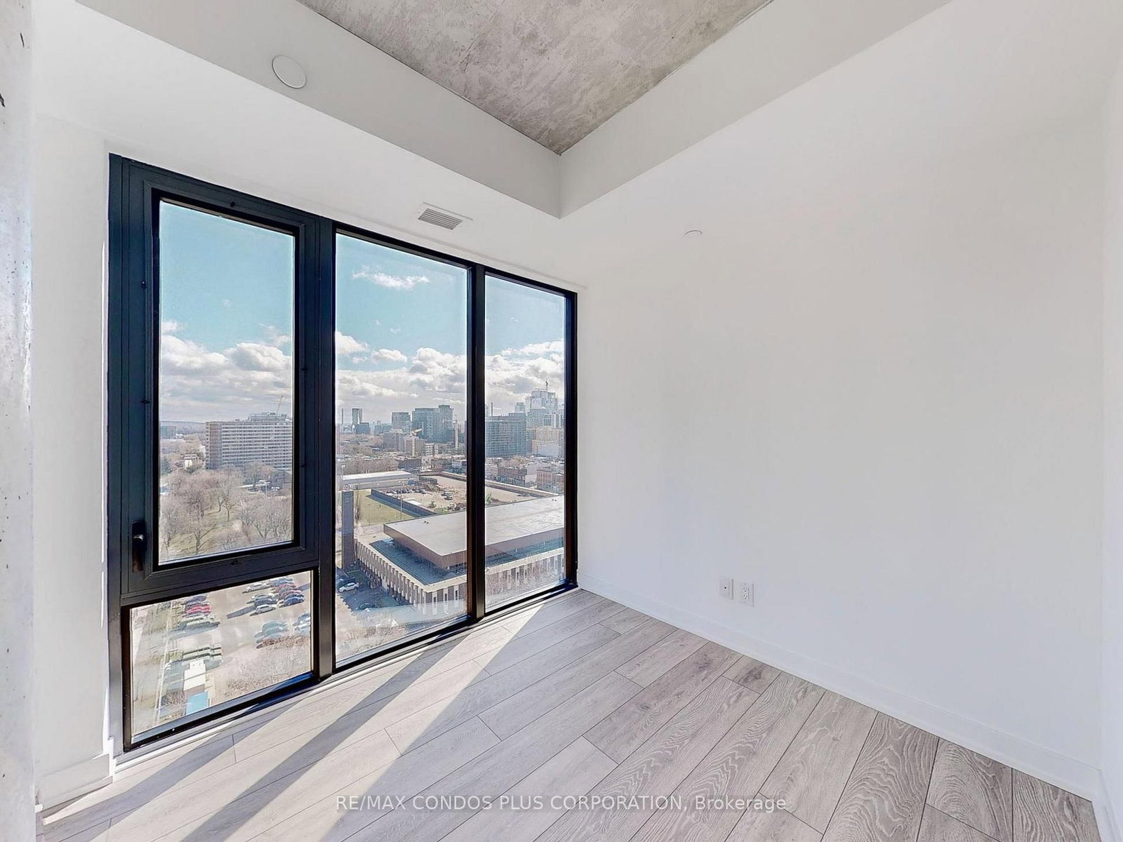 47 Mutual Street, Unit 1505 - Photo 24