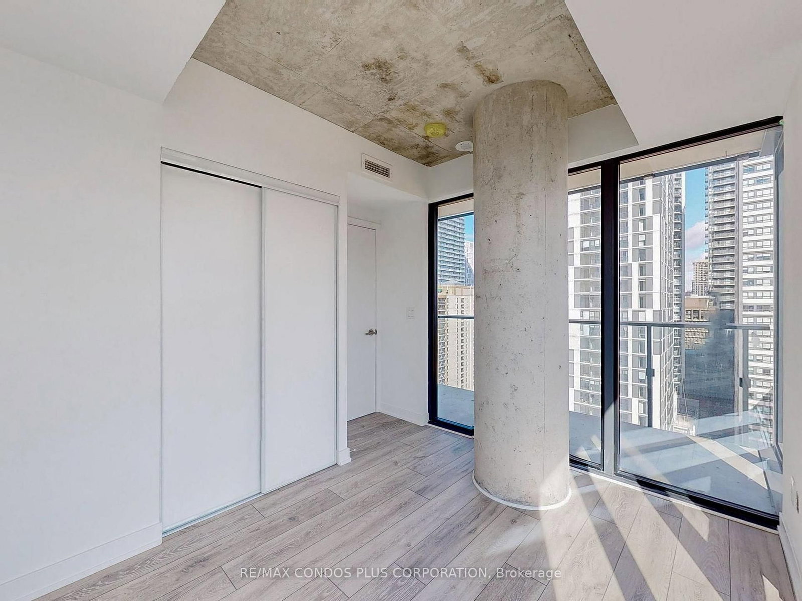 47 Mutual Street, Unit 1505 - Photo 27