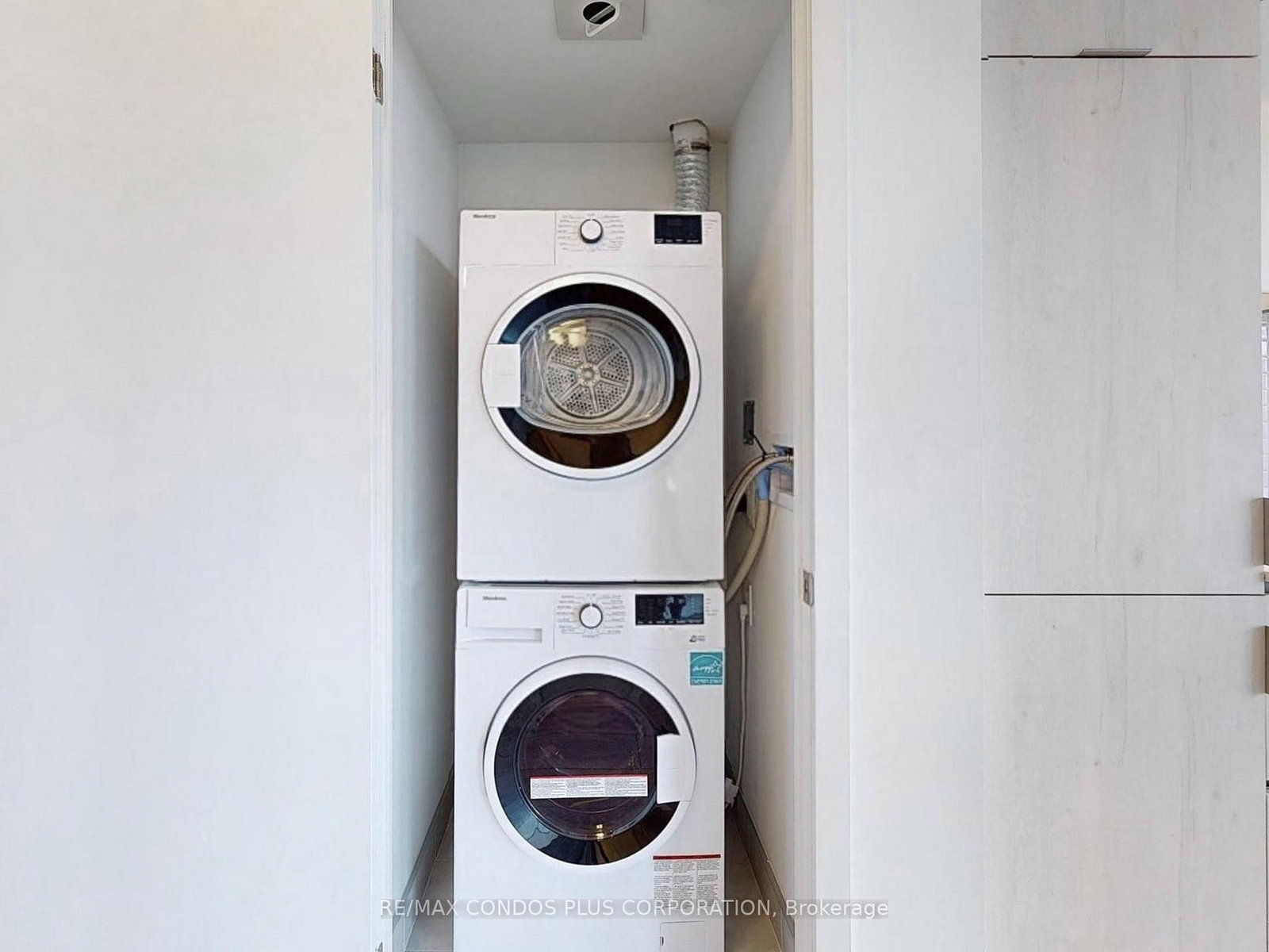 47 Mutual Street, Unit 1505 - Photo 31