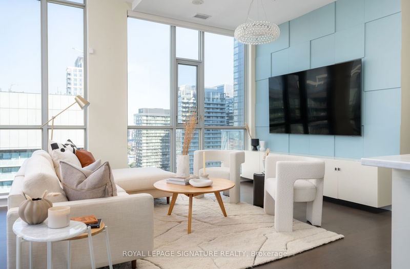 home for sale on Ph3508-375 King Street W