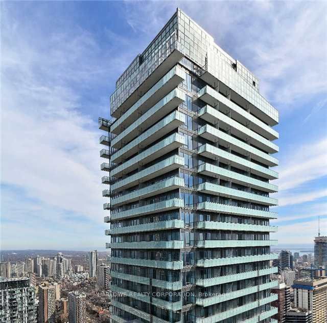 home for lease on Ph06-1080 Bay Street