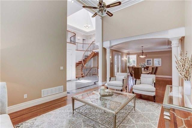 19 Risebrough Ave, Toronto, M2M 2E2 | Image 2