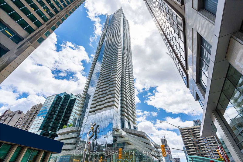 home for lease on 1809-1 Bloor Street E