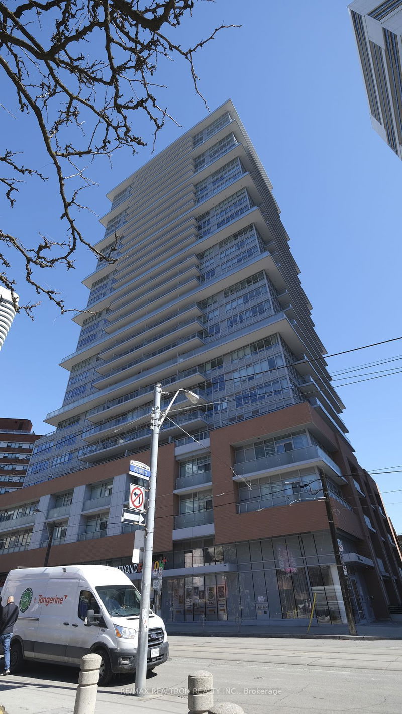 home for lease on 2101-365 Church Street