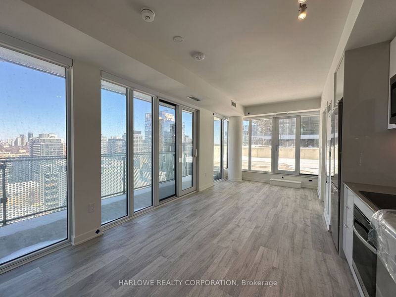 home for lease on 1831 W-135 Lower Sherbourne Street