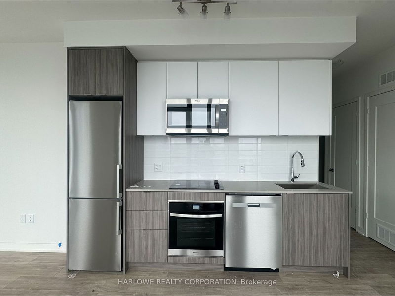 home for lease on 1902 E-70 Princess Street