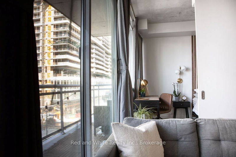 home for sale on 510-38 Niagara Street