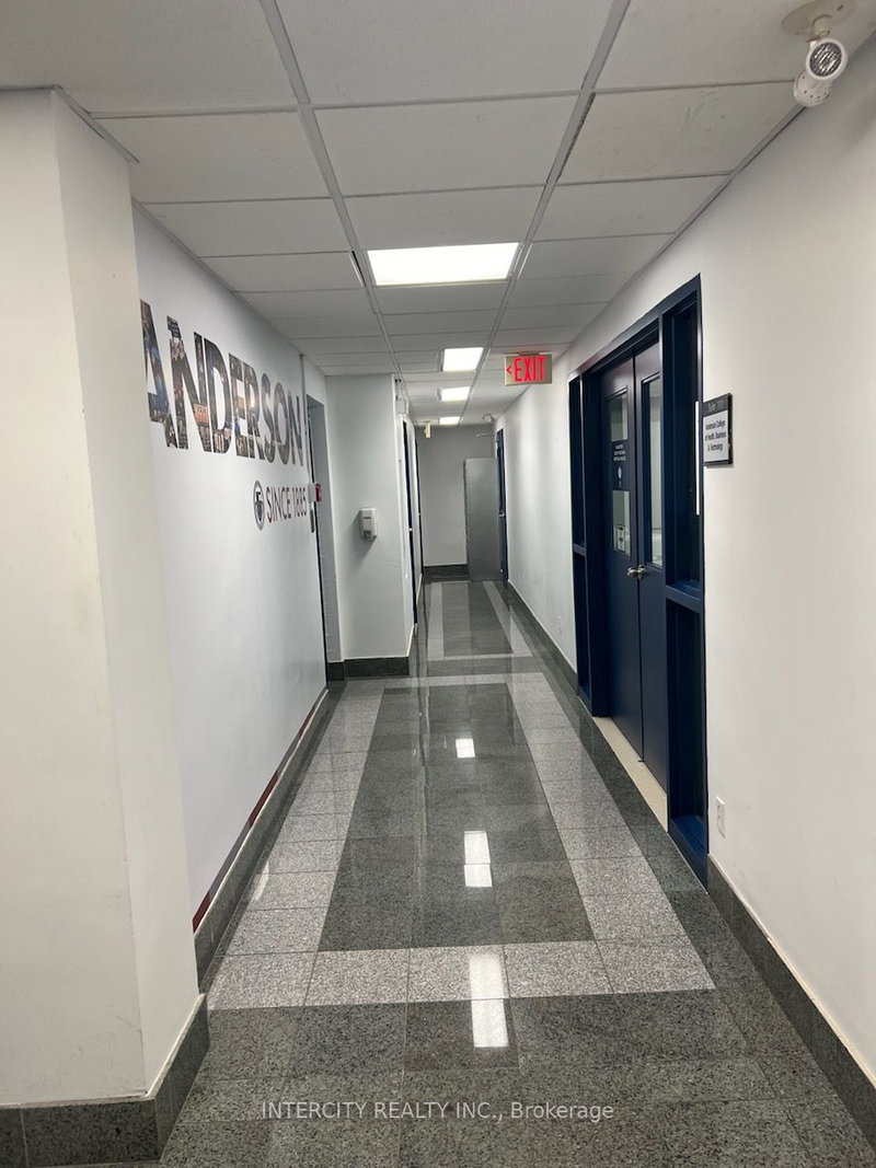 200 - 20 Eglinton Ave E, Toronto, M4P 1A6 | Image 2