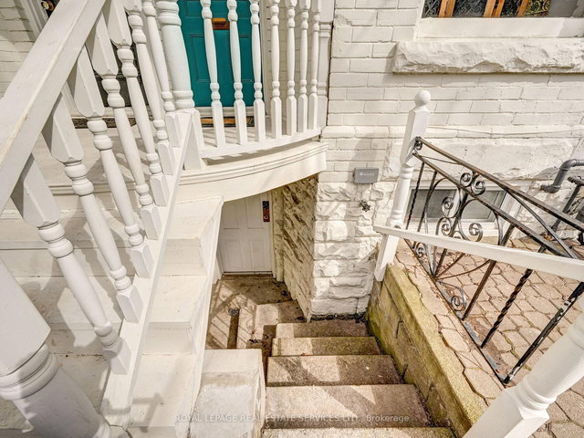 121 Lippincott Street