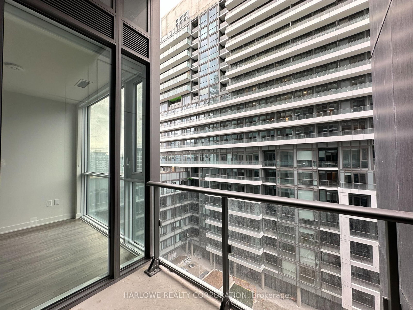 135 Lower Sherbourne Street, Unit 1937 W - Photo 13