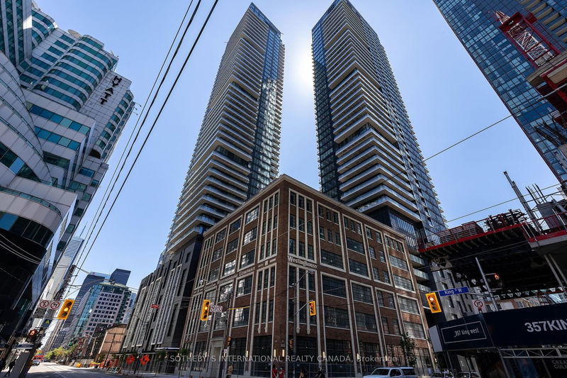 home for lease on 2305-125 Blue Jays Way