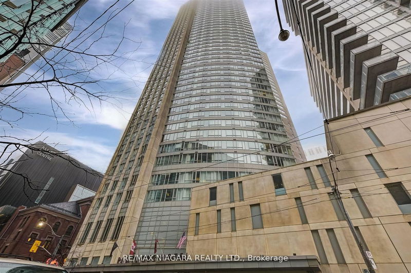 home for sale on 1607-200 Victoria Street