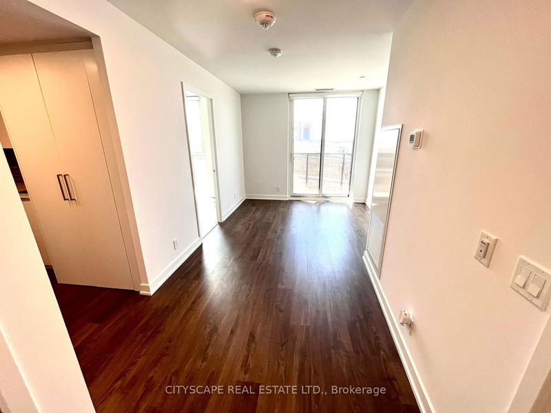 home for lease on 720-30 Tretti Way W