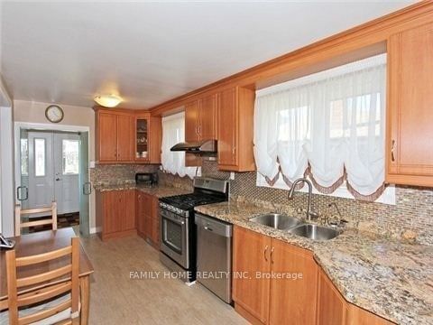 36 Marathon Crescent