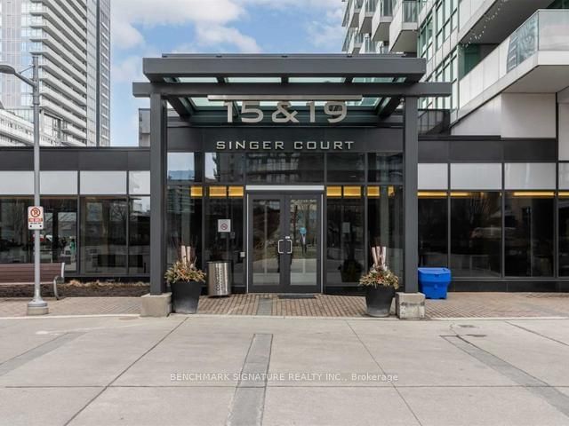 home for lease on 212-19 Singer Court