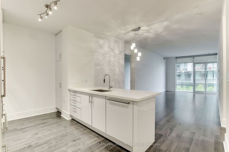home for lease on 516-29 Queens Quay E