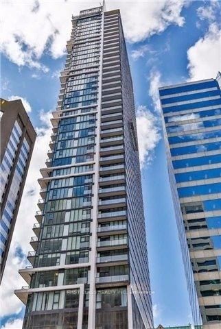 home for lease on 3001-426 University Avenue