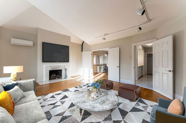 Upper - 101 Burnside Drive