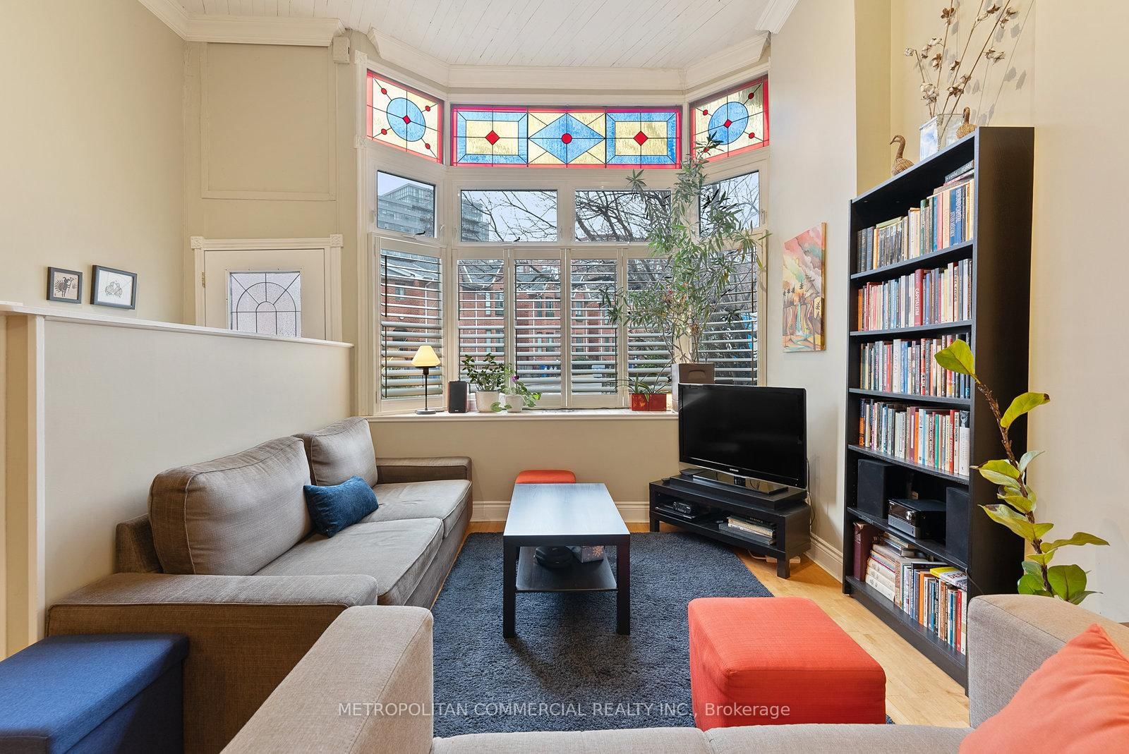 Listing Image 7