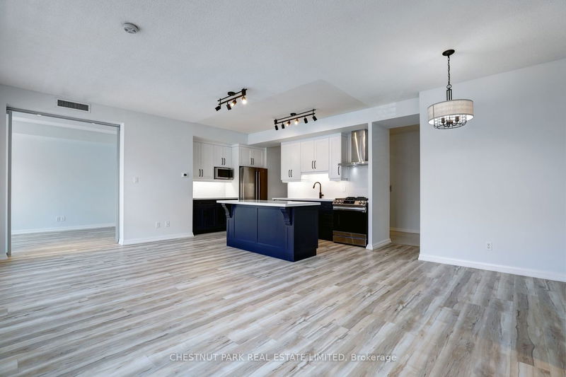 home for lease on 302-11 Soho Street