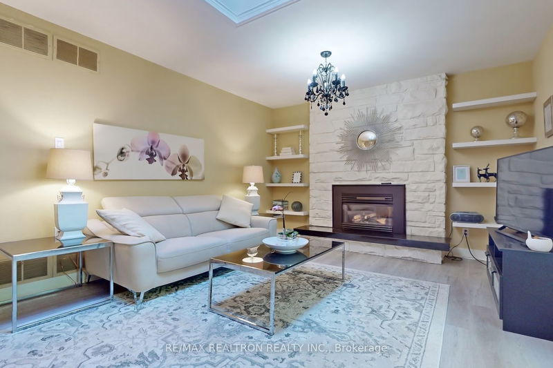 237 Old Yonge St  Toronto, M2P 1R5 | Image 11