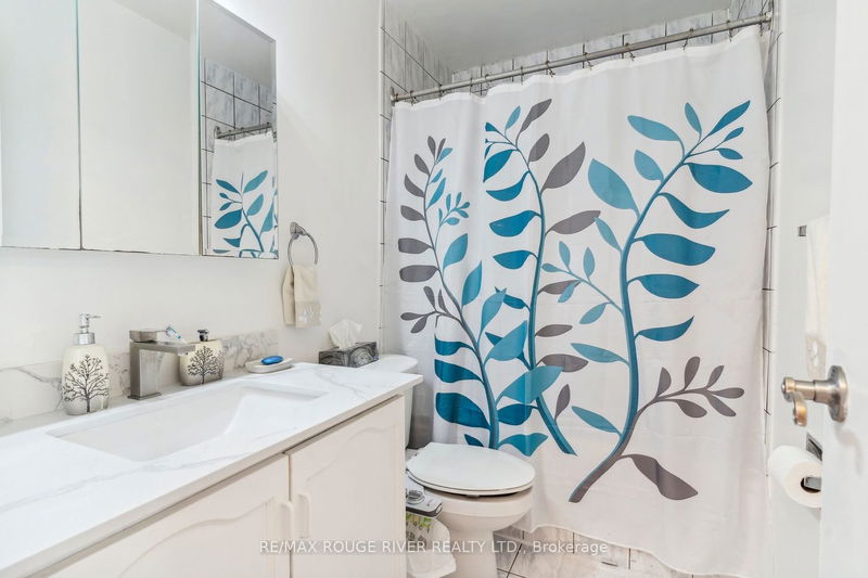 home for sale on 801-100 Leeward Glwy