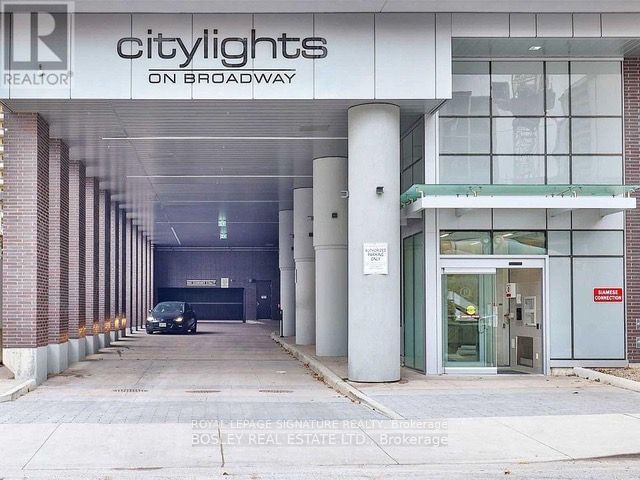 home for lease on 1101-195 Redpath Avenue