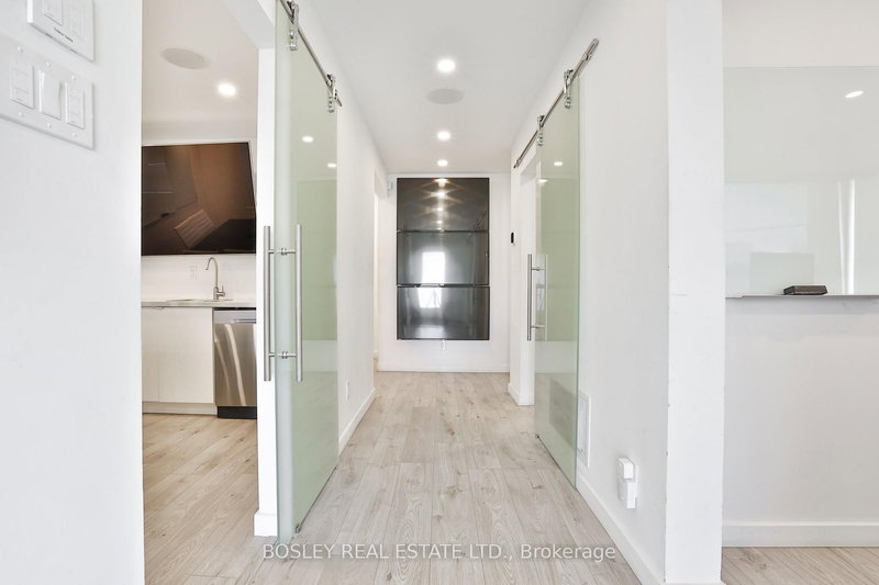 A - 75 Jonesville Cres, Toronto, M4A 1H2 | Image 3