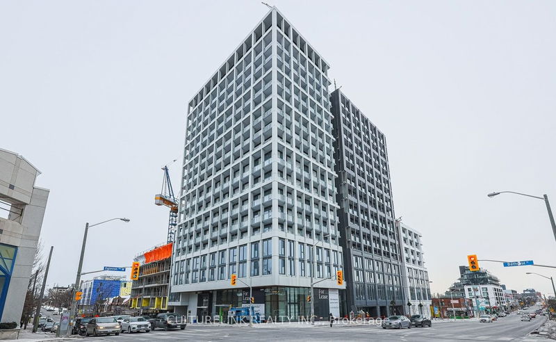 home for lease on 1111-2020 Bathurst Street N