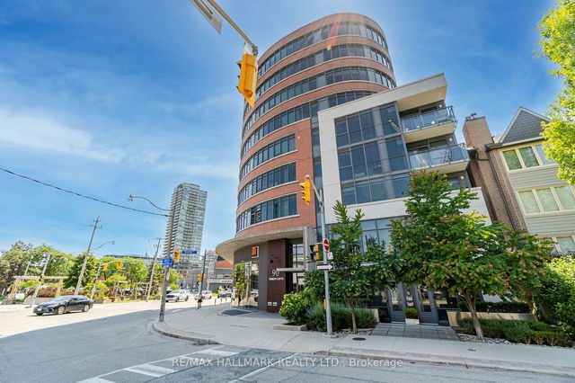 401 - 90 Trinity Street