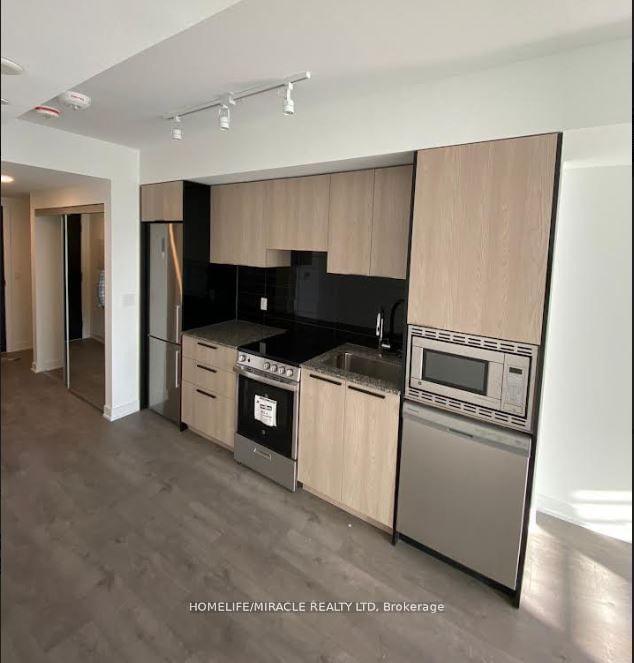 home for lease on 1406-18 Maitland Terrace