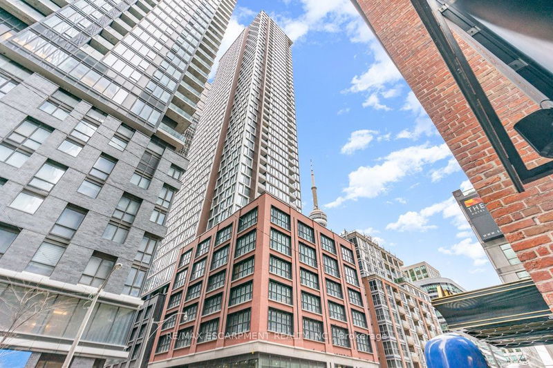 home for lease on 3611-55 Mercer Street
