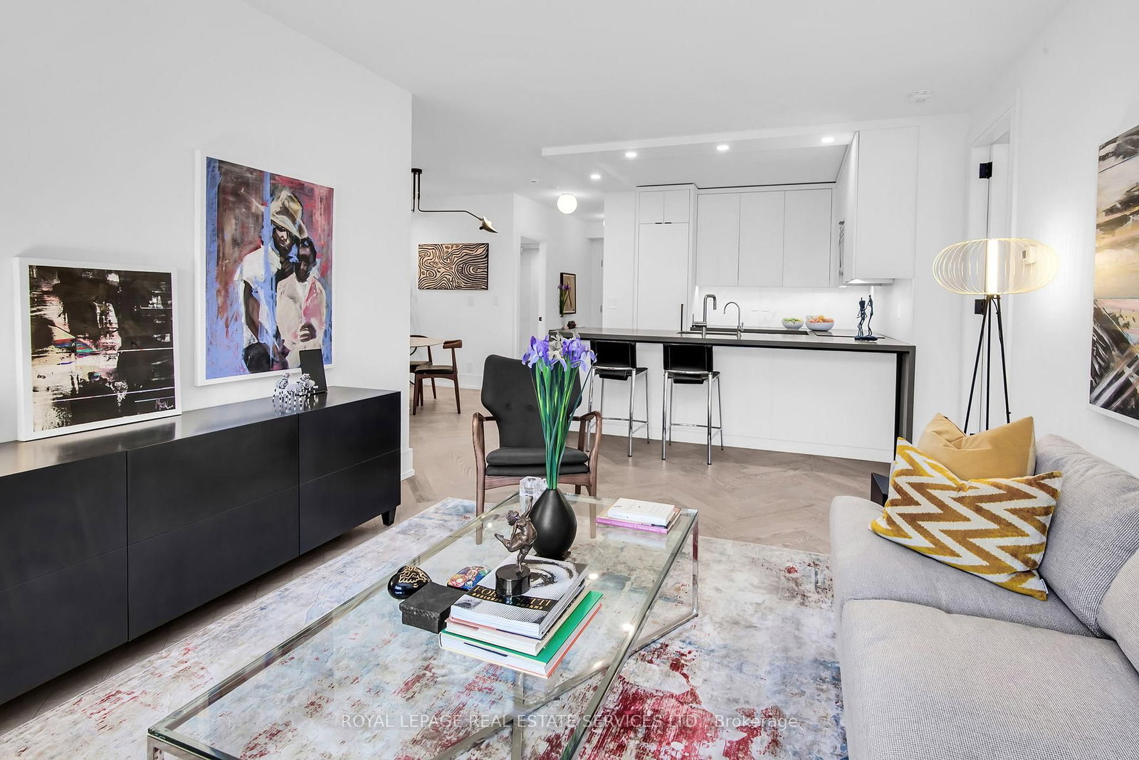 Listing Image 19
