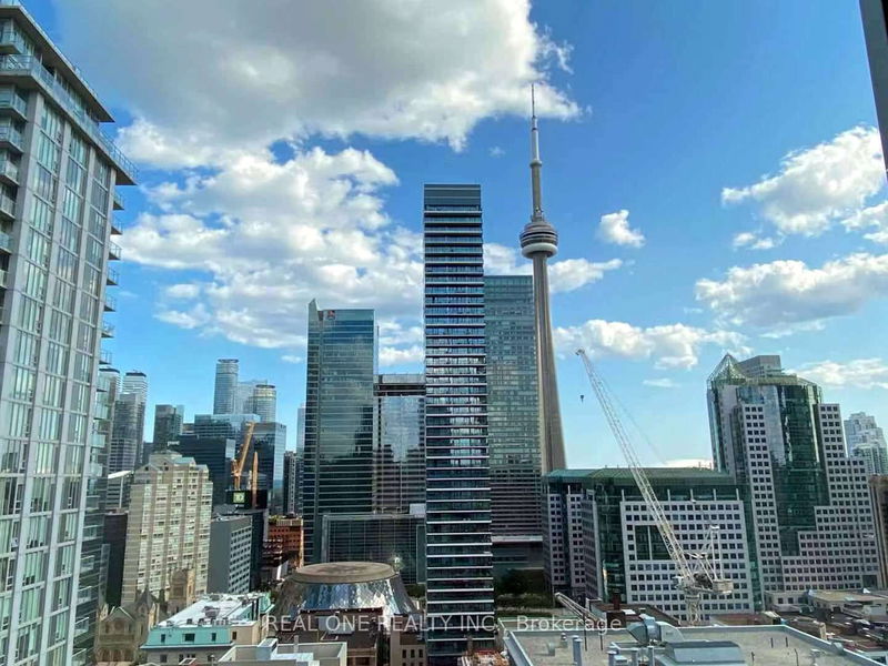 home for lease on 2205-199 Richmond Street W