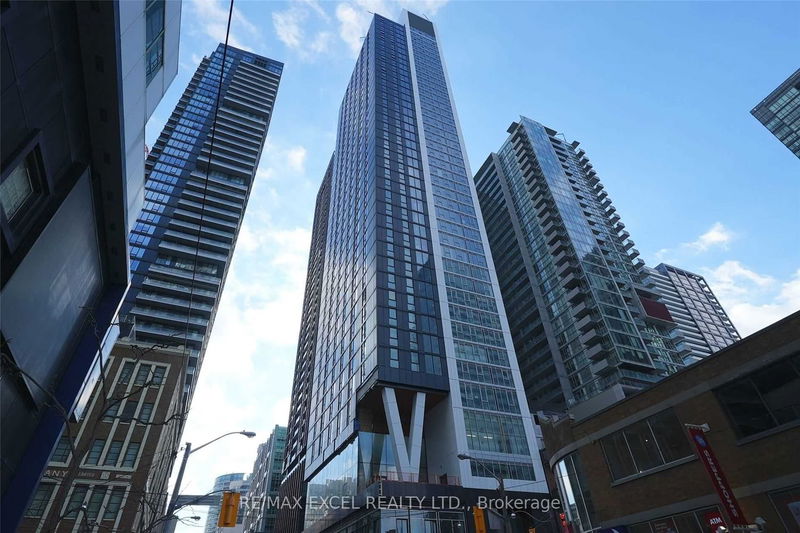 home for lease on 1509-357 King Street W